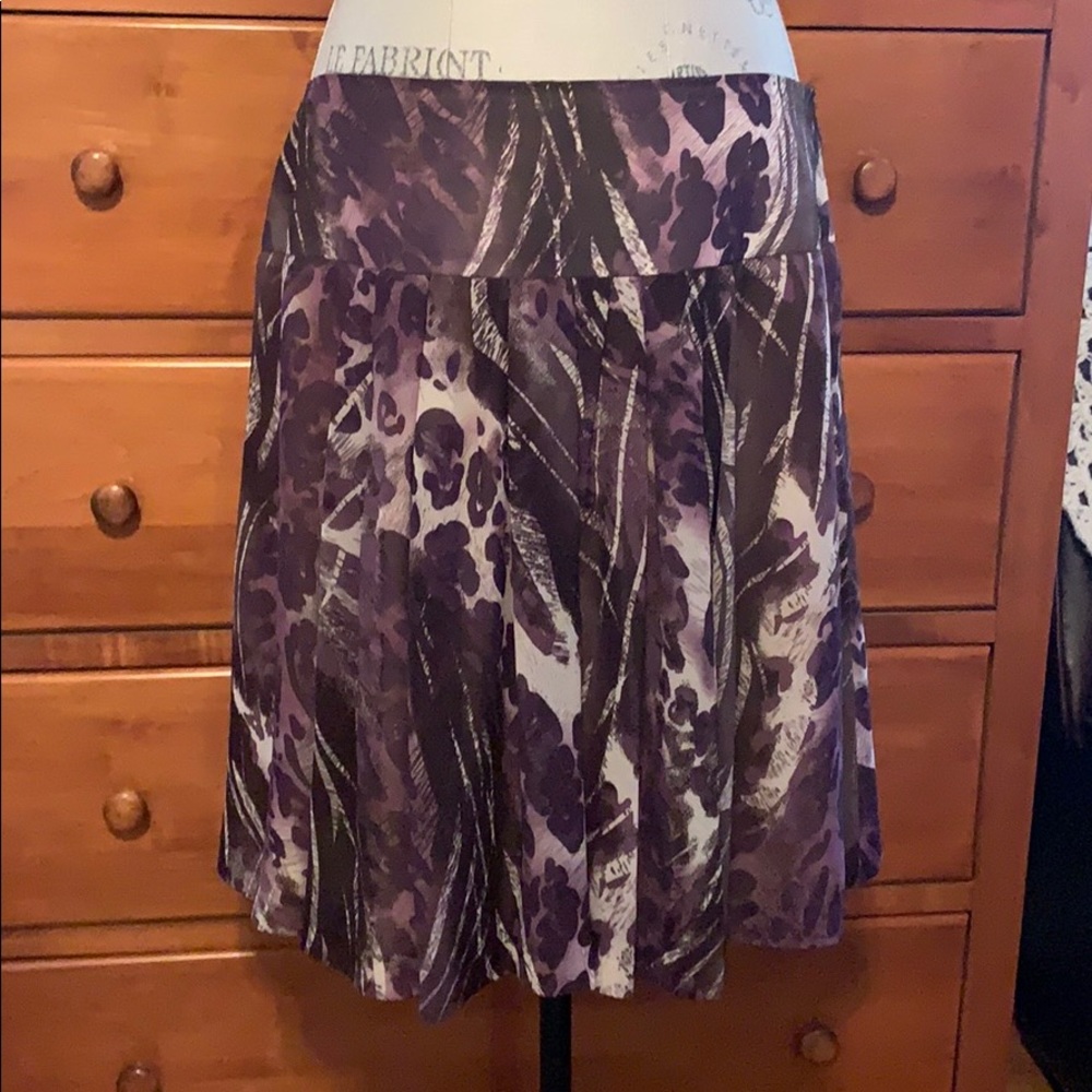 Focus 2000 sz 12 pleated skirt